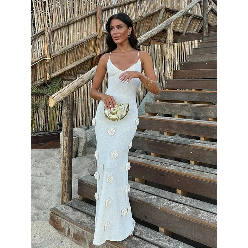 European-Inspired Backless Knit Dress – 3D Floral Elegance for Summer Nights